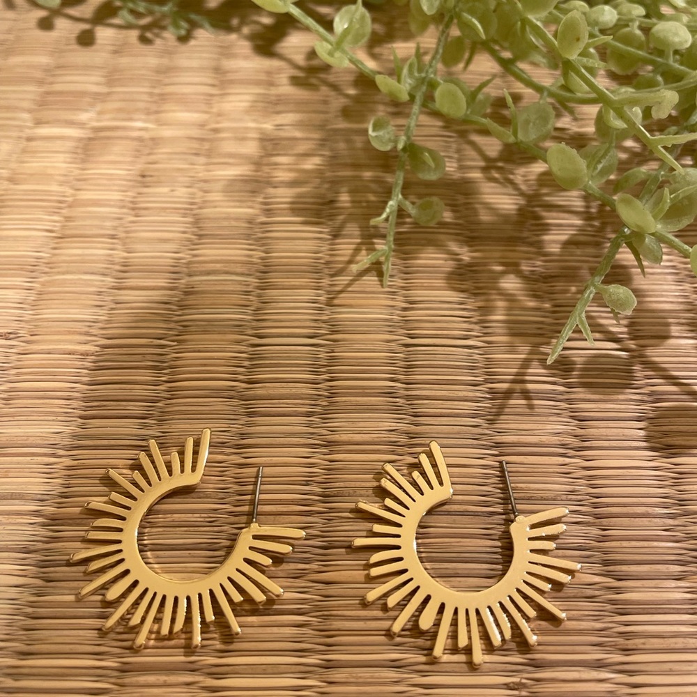Gold earrings